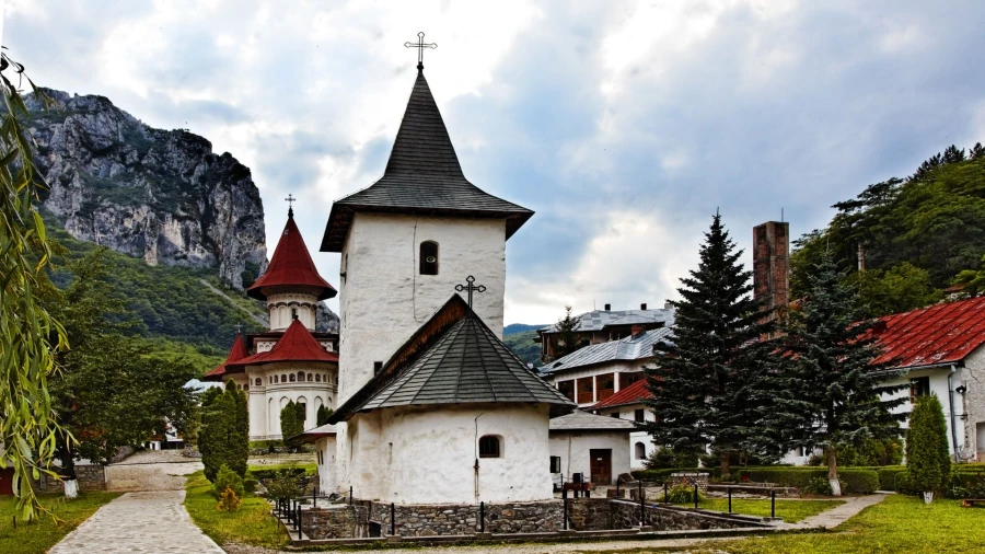 Râmeț Monastery