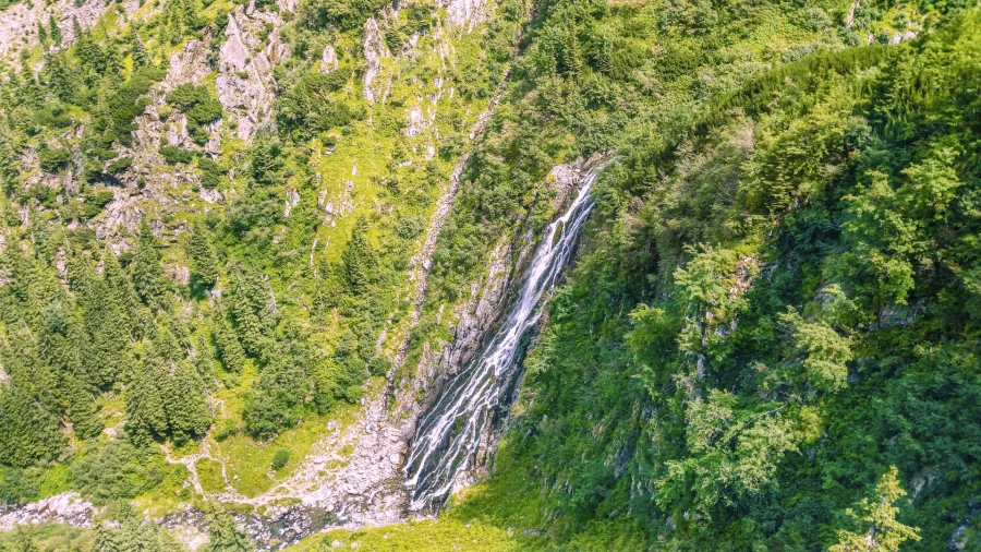 Bâlea-Wasserfall - Sommerlandschaft