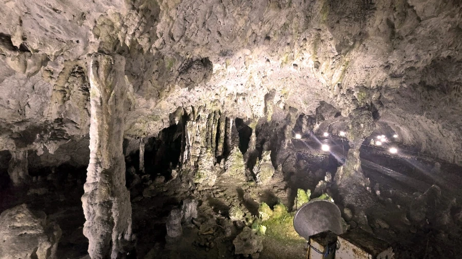 Muierii Cave 2