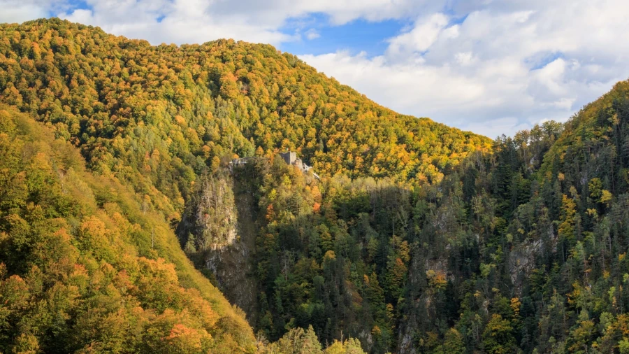 Poenari Fortress - Autumn landscape