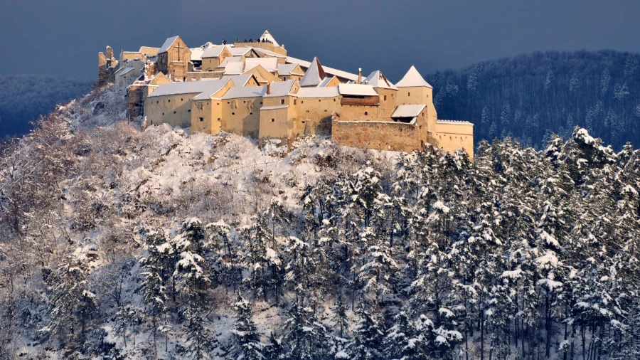 Râșnov Fortress covered in snow