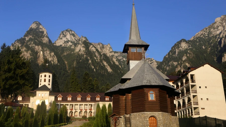 Caraiman Monastery, Bușteni