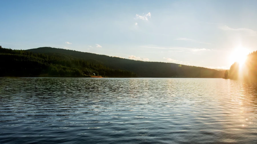 Beliș Lake