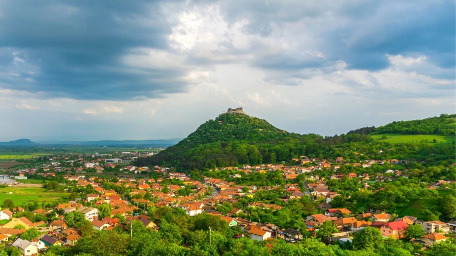Deva Fortress