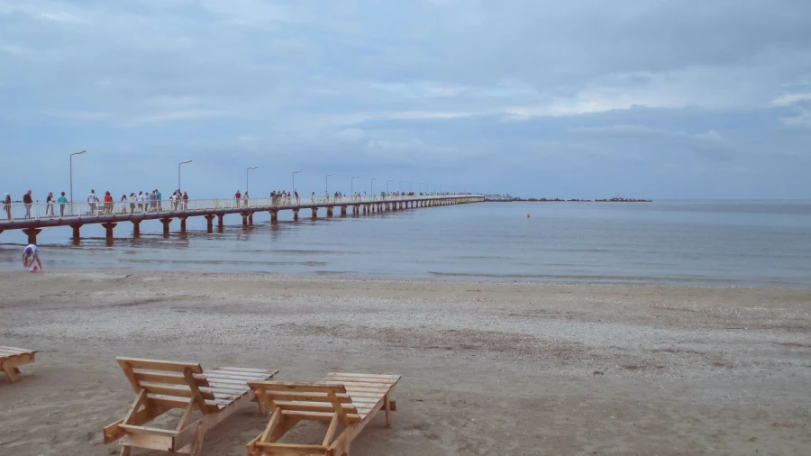 Brücke an der Promenade von Mamaia
