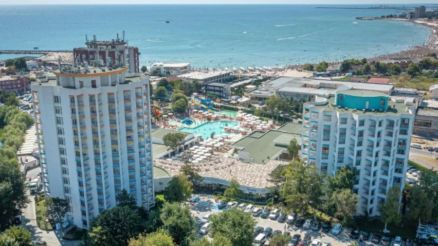 Mera Resort