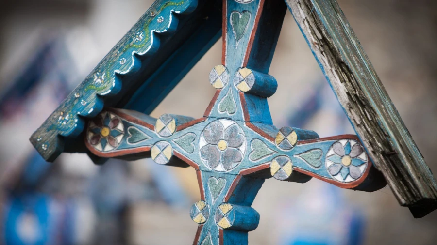 Cross