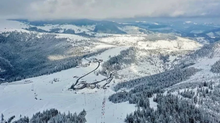 Prislop Pass in winter
