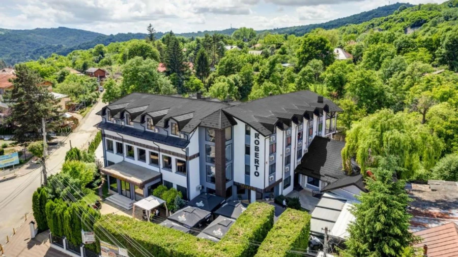 Hotel Roberto