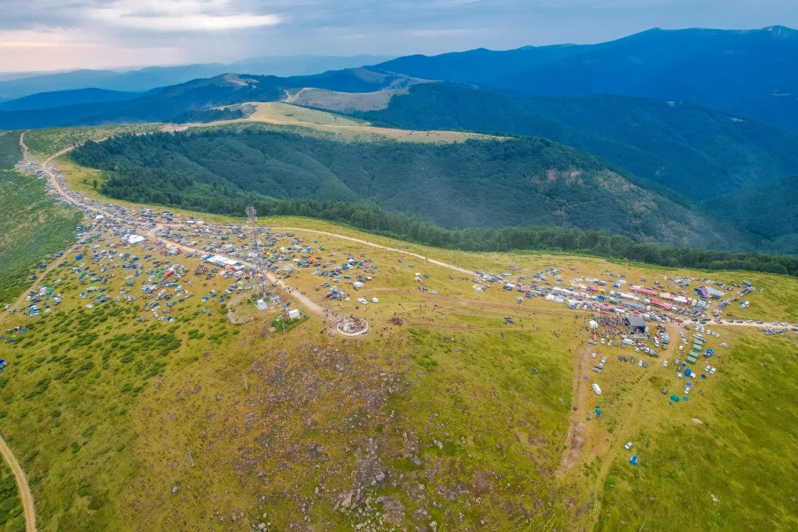 Mädchenmarkt auf dem Berg Găina 2025: Tradition, Legende und Festival im Apuseni-Gebirge