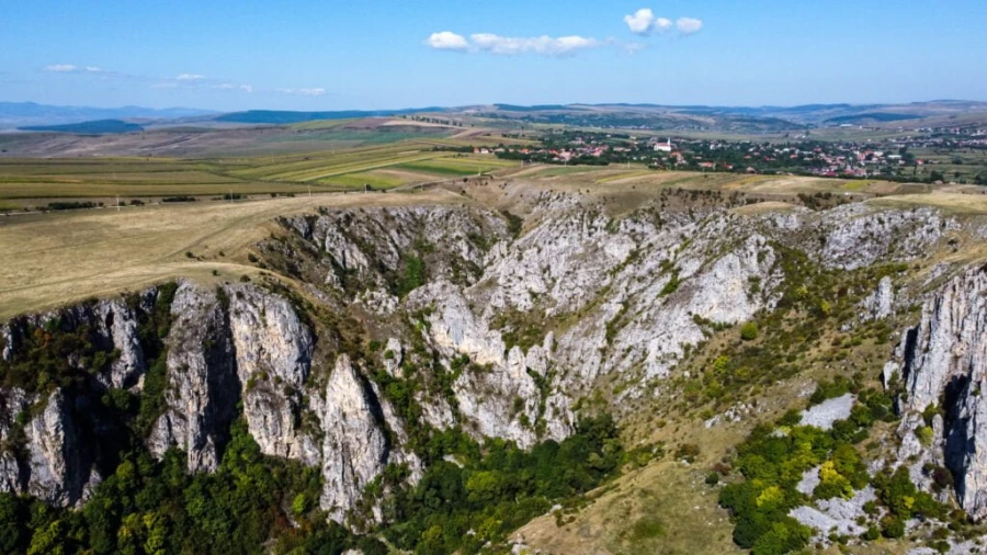 The Tureni Gorges seen from above