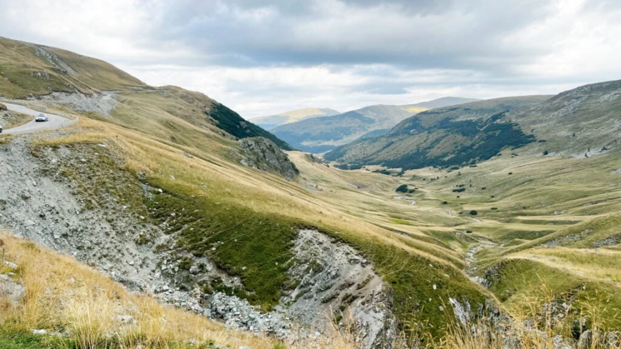 Păpușa Peak seen from the Transalpina