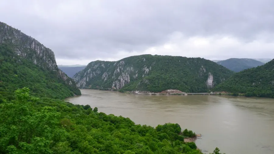 Donaudurchbruch mit der Decebalus-Statue