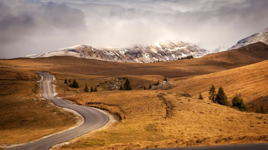 Straße im Bucegi-Gebirge
