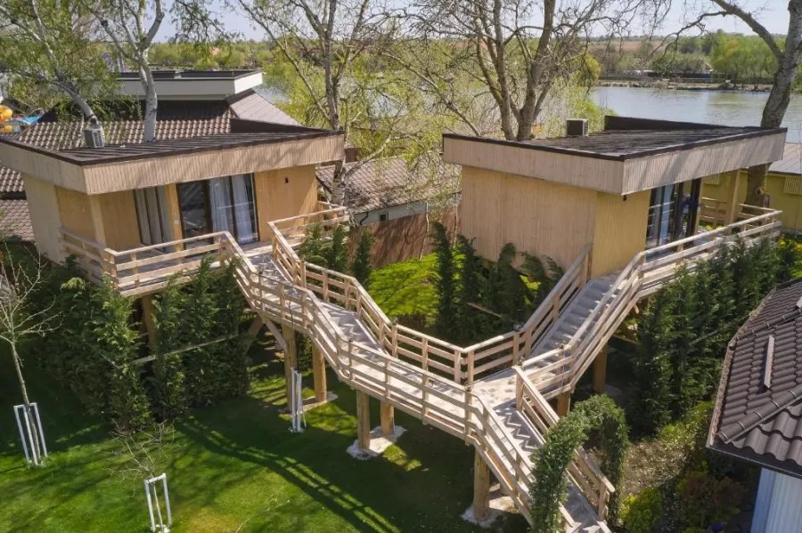 Lebăda Luxury Resort & Spa