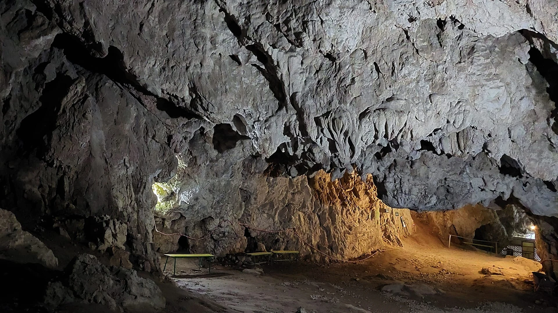 Muierii-Höhle