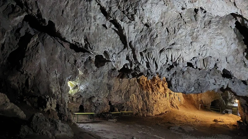 Muierii-Höhle