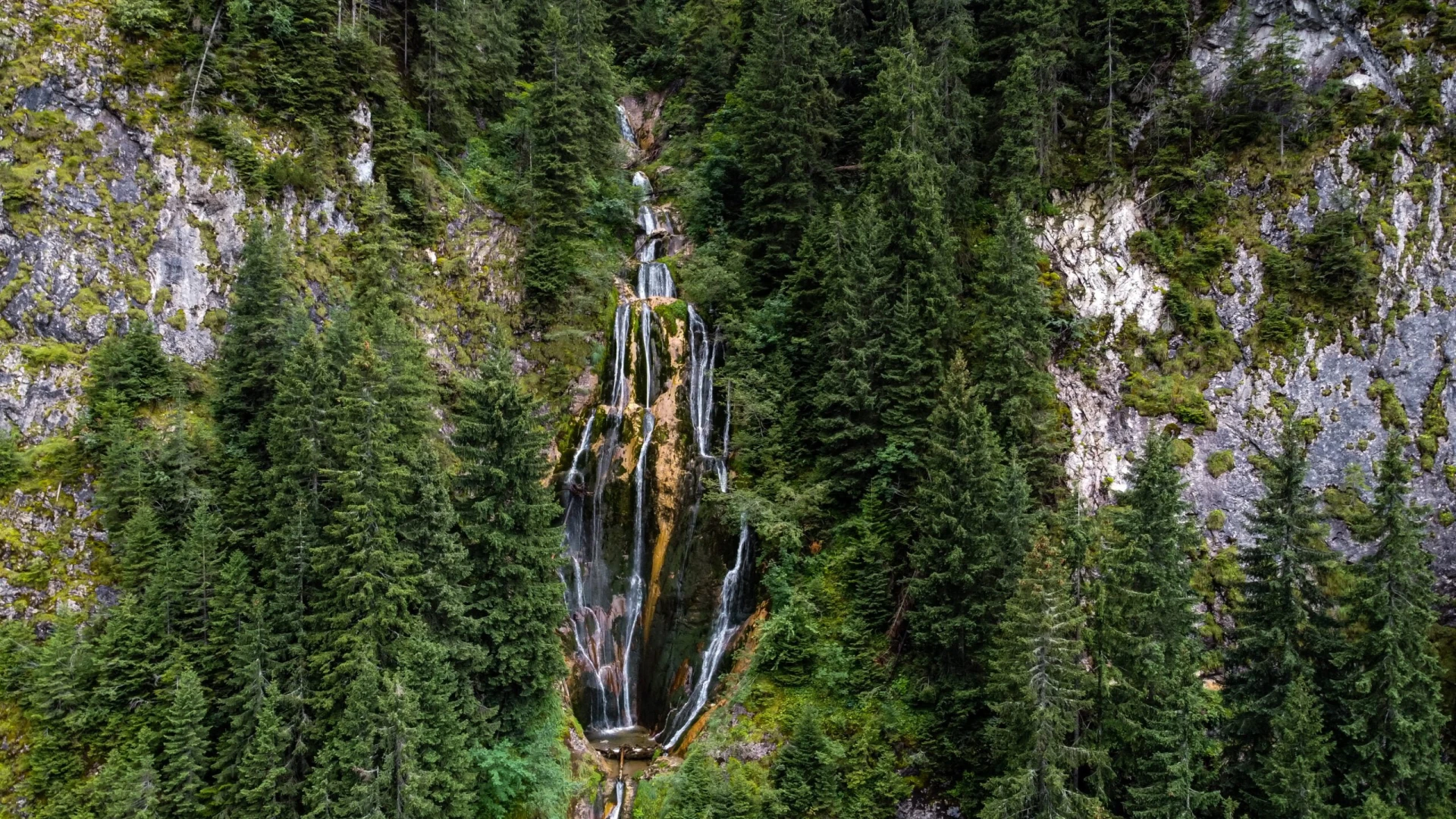 Pferdewasserfall im Rodnaer Gebirge