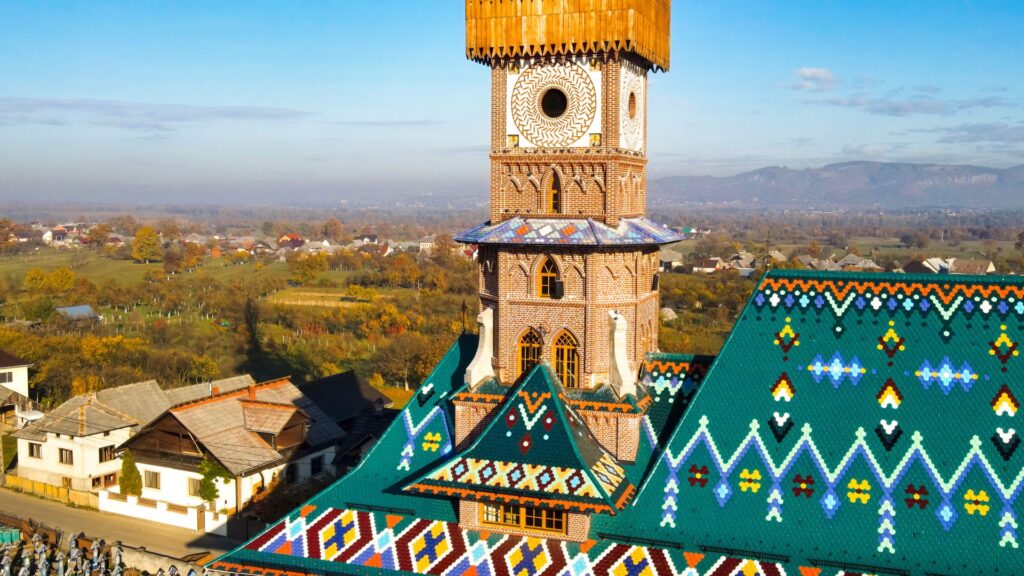 Cimitirul Vesel din Săpânța 10 Biserica